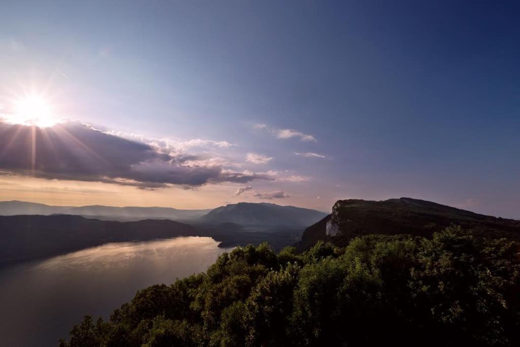 Confort Entre Lac Et Montagne Tresserve Экстерьер фото